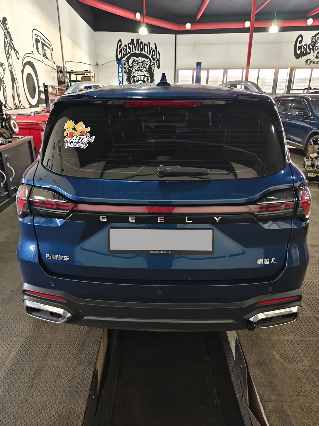 Geely Monjaro · в ремзоне